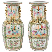 Pair 19th Century Chinese Canton / Rose Medalion vases