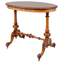 Victorian period Burr Walnut side table, 19th Century