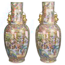 Pair Rose Medallion vases / lamps, 19th Century.