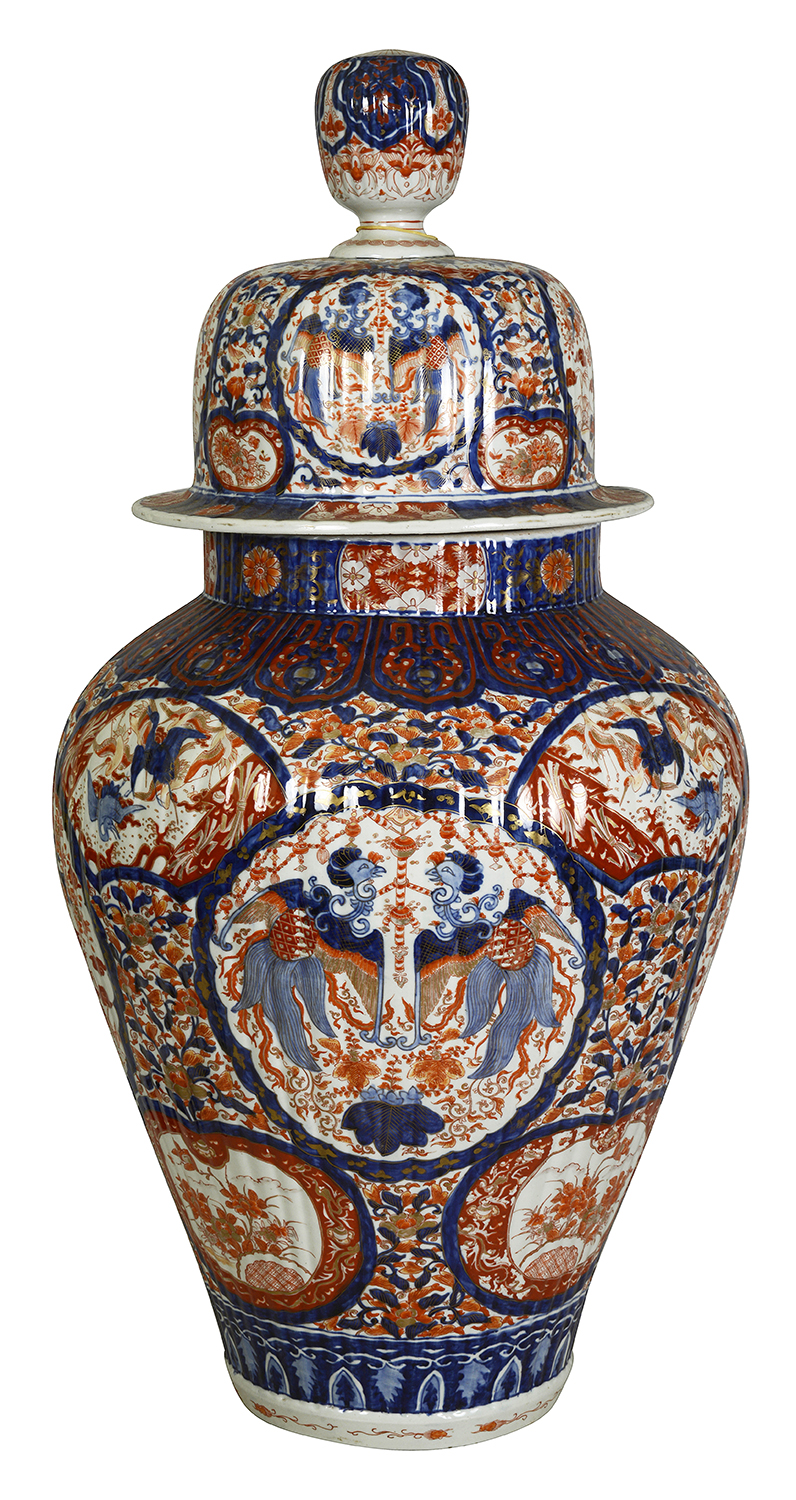 Large Japanese Imari lidded vase, circa 1880. 35"